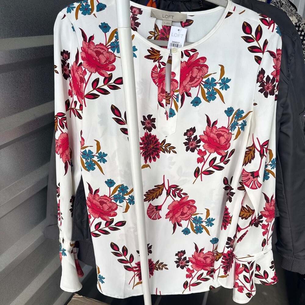 LOFT Floral Keyhole Blouse Size S